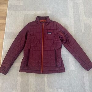 (read description!)Patagonia Women's Maroon Puffer Jacket